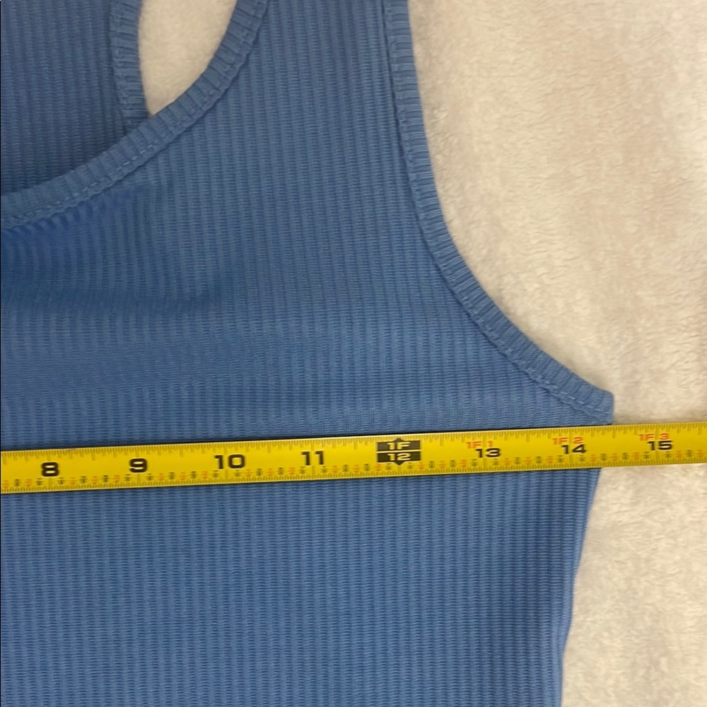 Cream & Rage Blue Ribbed Cropped Tank Top Size Large NWT - Picture 4 of 6
